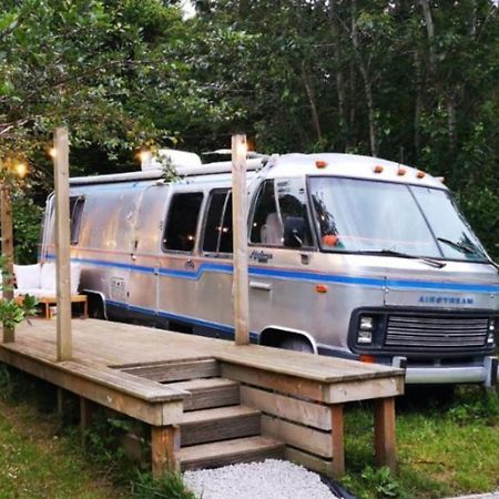 Glamping 1970 American Airstream Motorhome Ponsanooth Dış mekan fotoğraf
